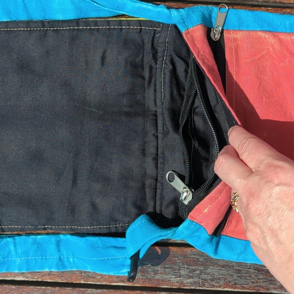 Fair Trade Made In Nepal Small Purse - Picture 3 of 5